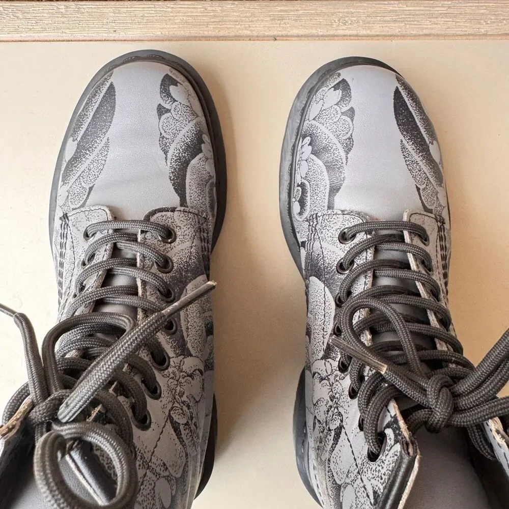 Dr Martens 1460 OT Tattoo Boots Gunmetal Gray Japanese Dragon Womens 8 Lace Up